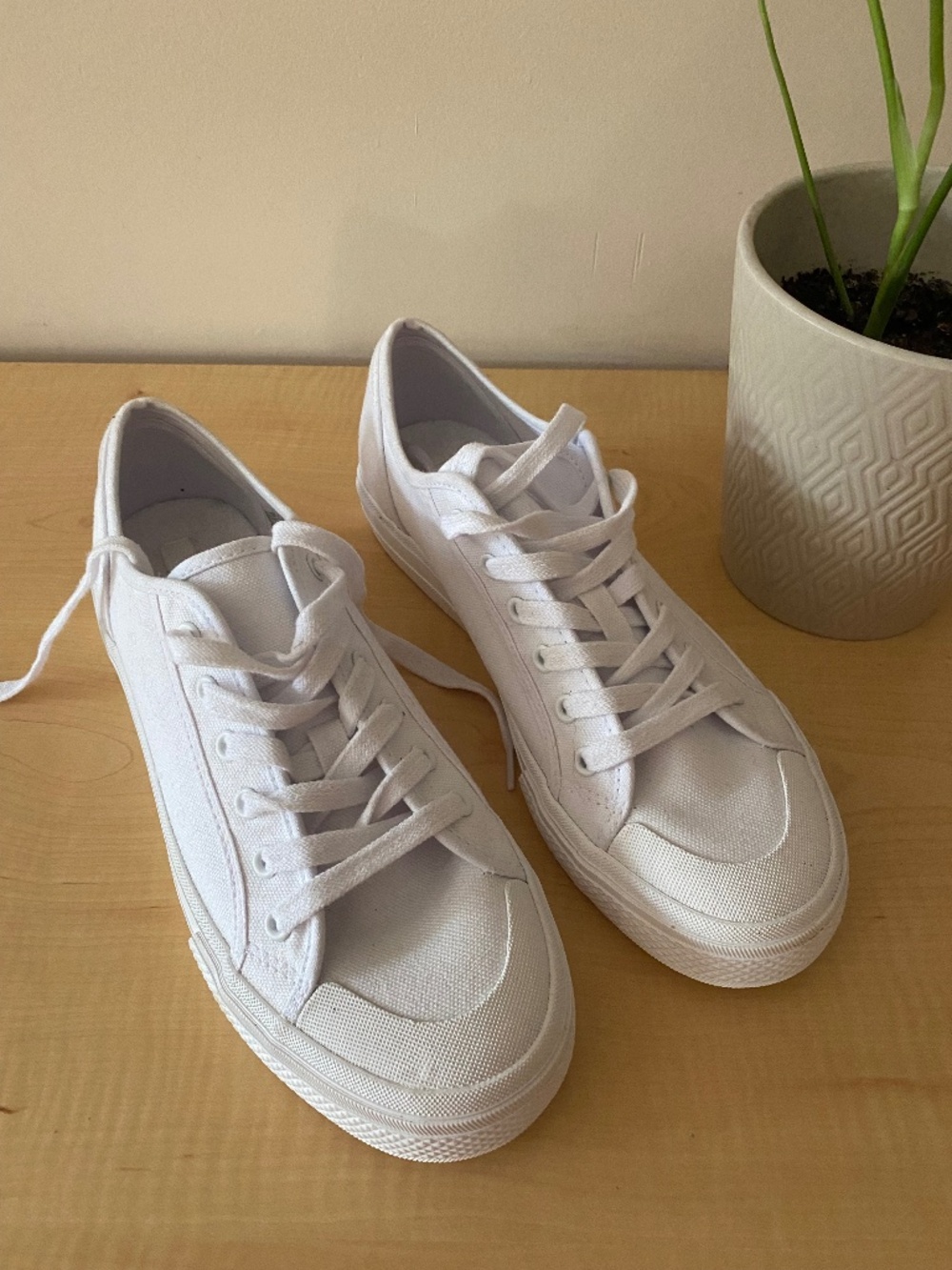 H&M SNEAKERS